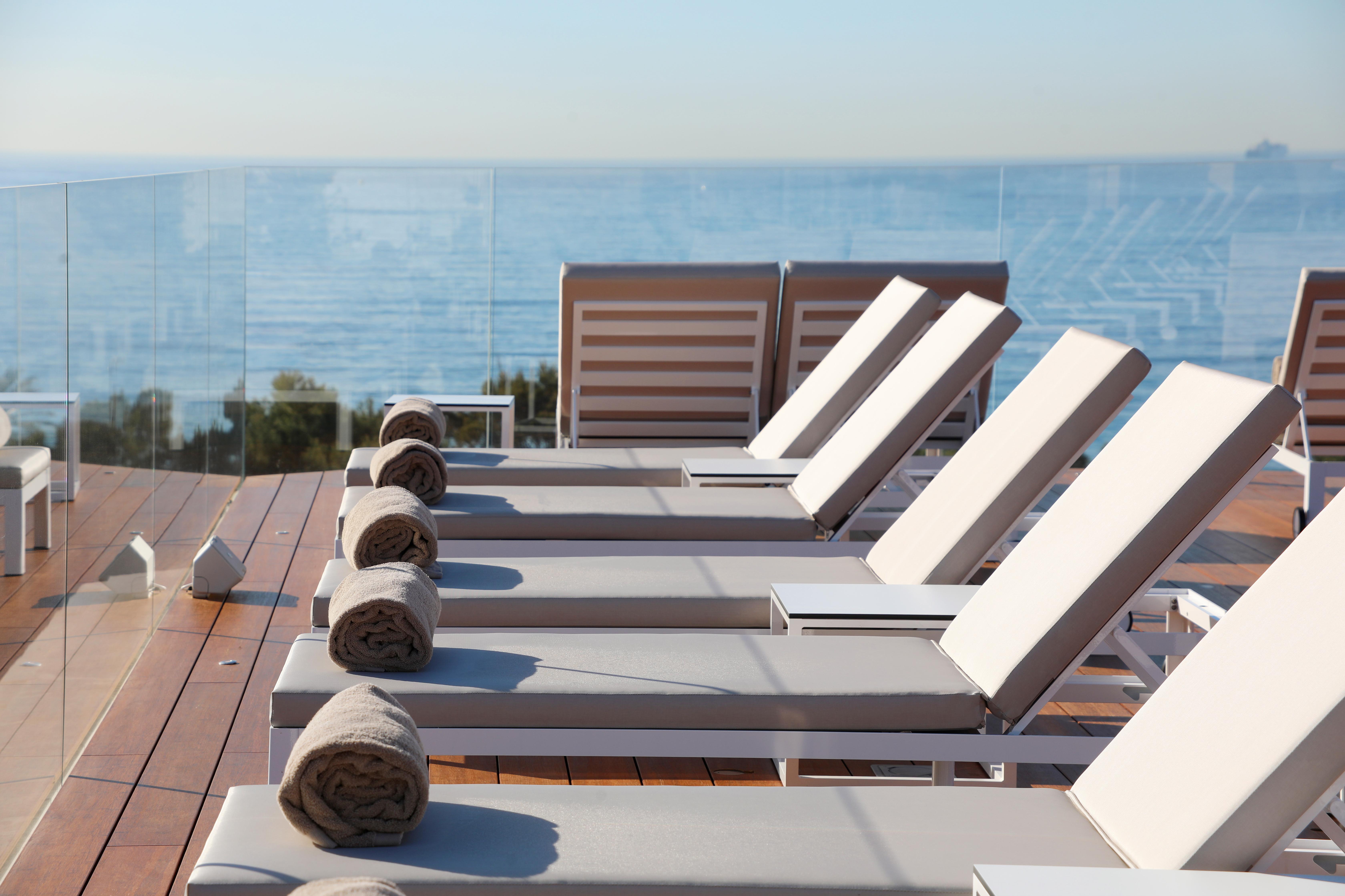 Es Princep - The Leading Hotels Of The World Palma de Mallorca Exterior photo The pool deck at the 12th floor