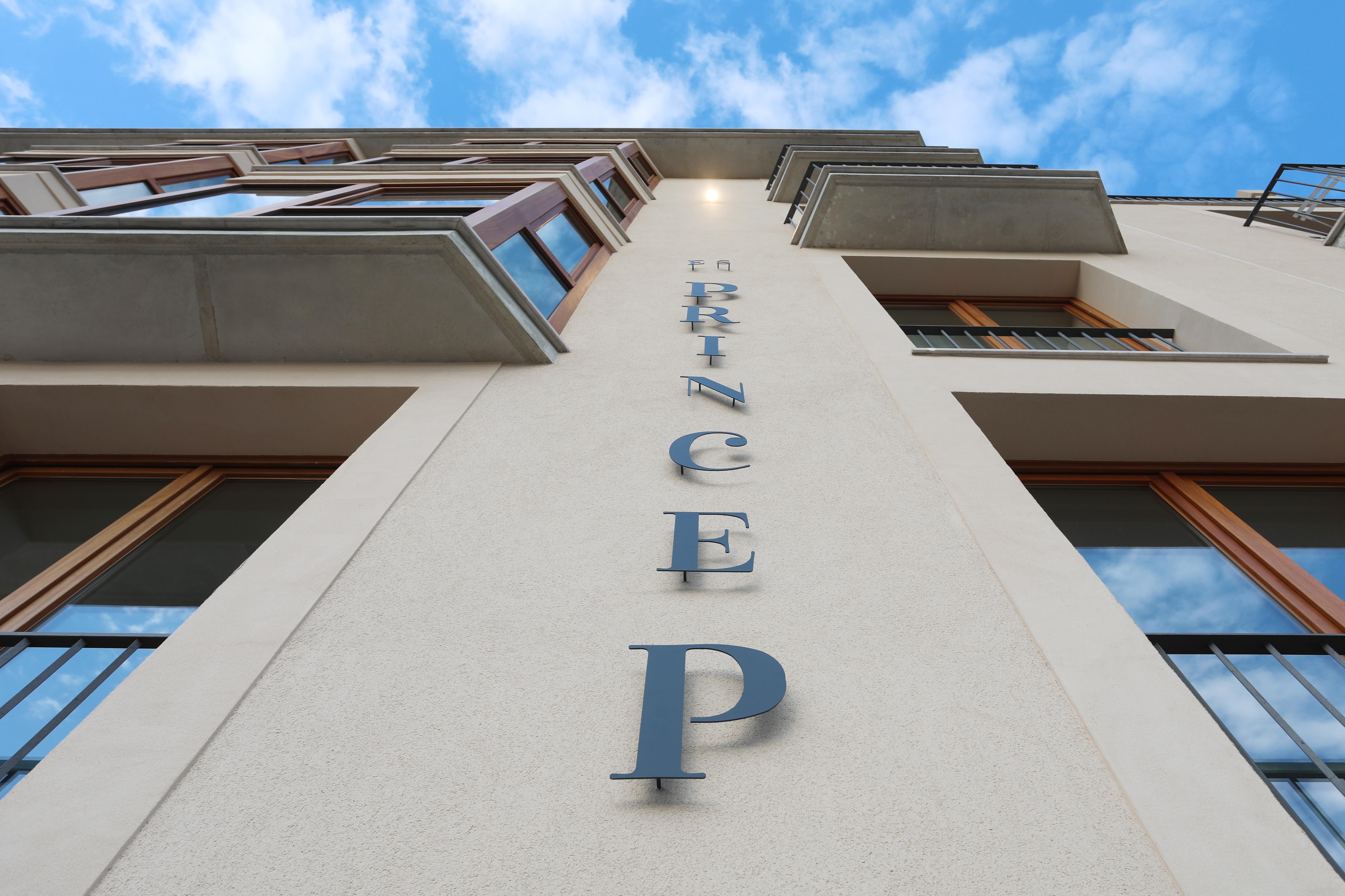 Es Princep - The Leading Hotels Of The World Palma de Mallorca Exterior photo The building's name on the facade