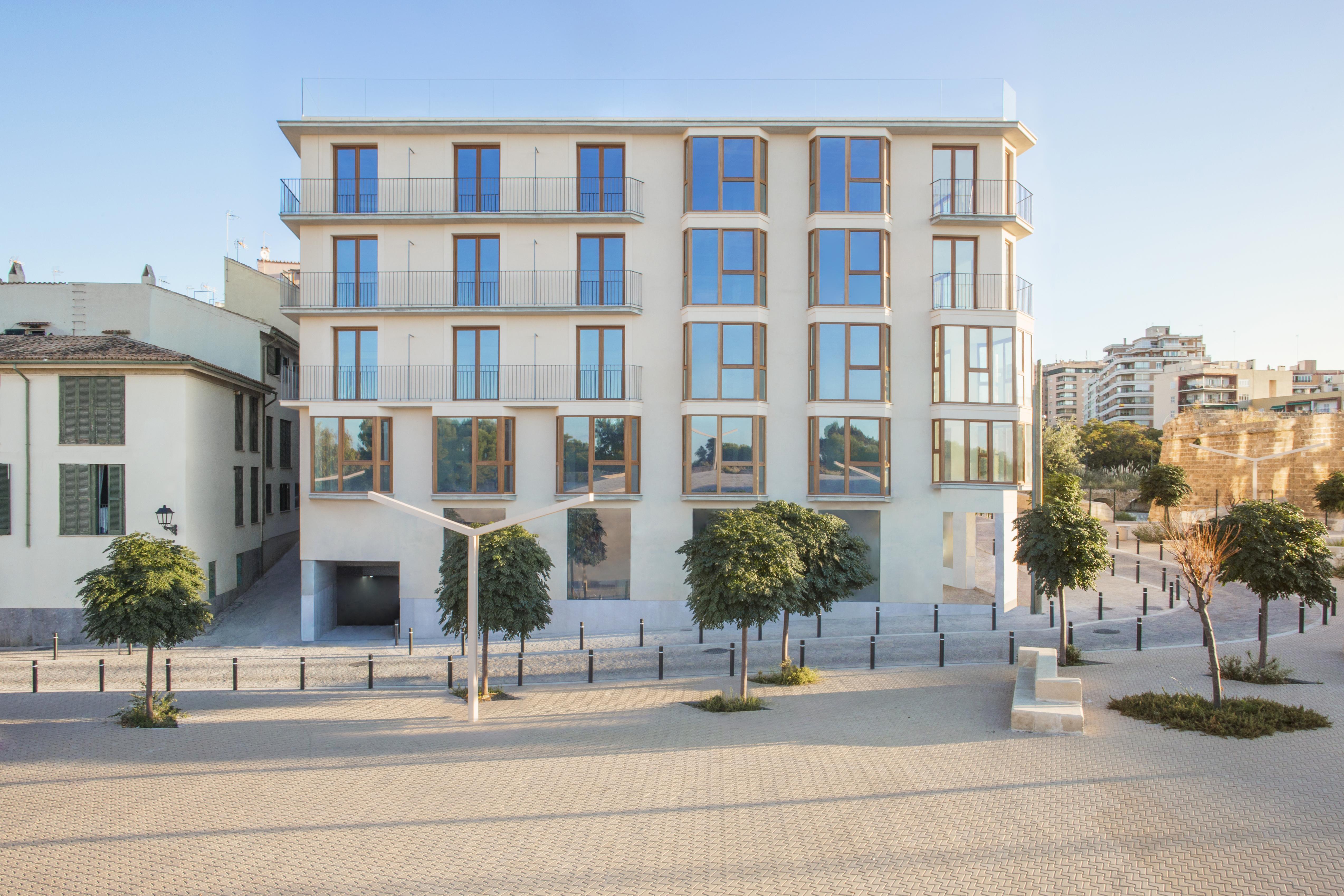 Es Princep - The Leading Hotels Of The World Palma de Mallorca Exterior photo The new building of the university